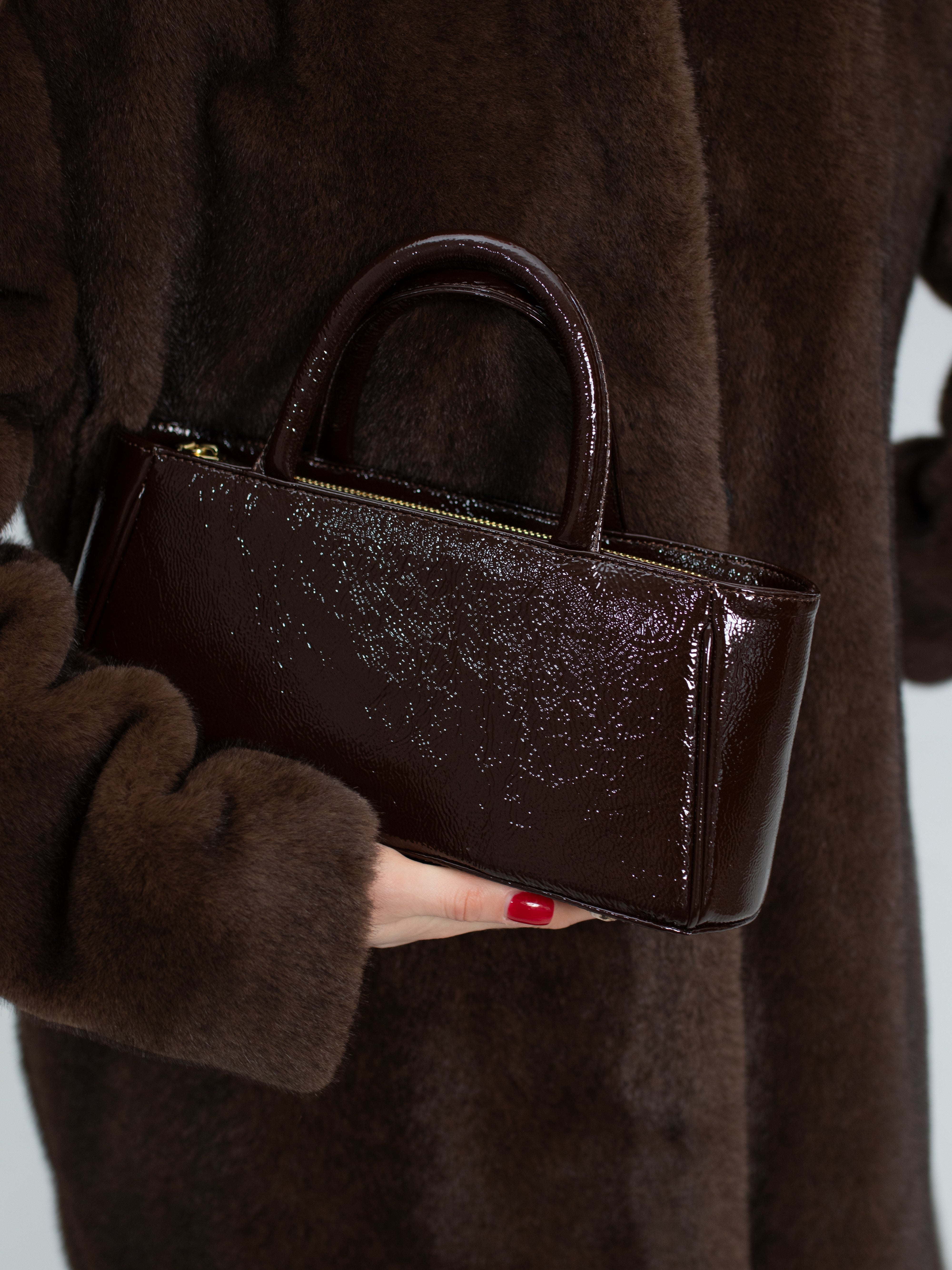 Mia Handbag Brown Patent Leather