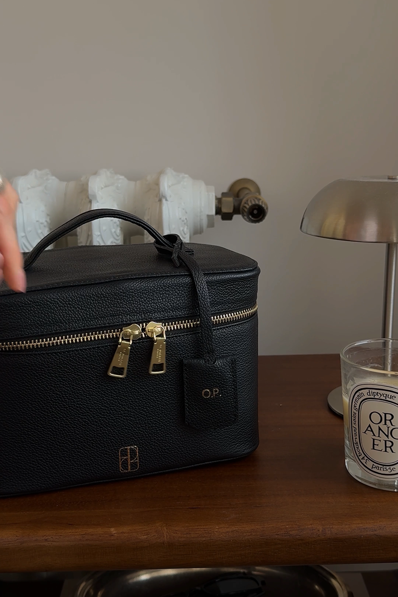 Vanity Case Black Grain