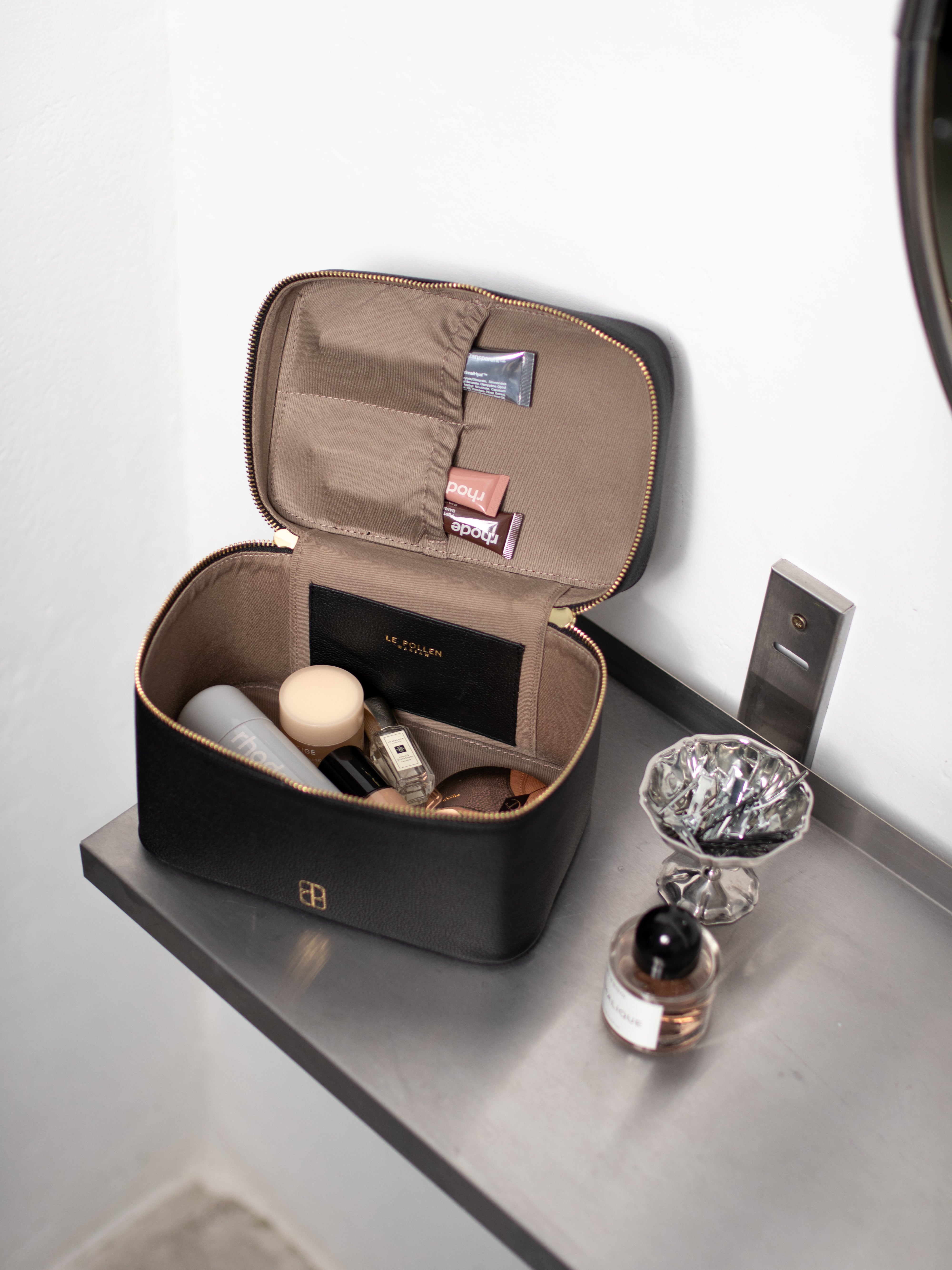 Vanity Case Black Grain