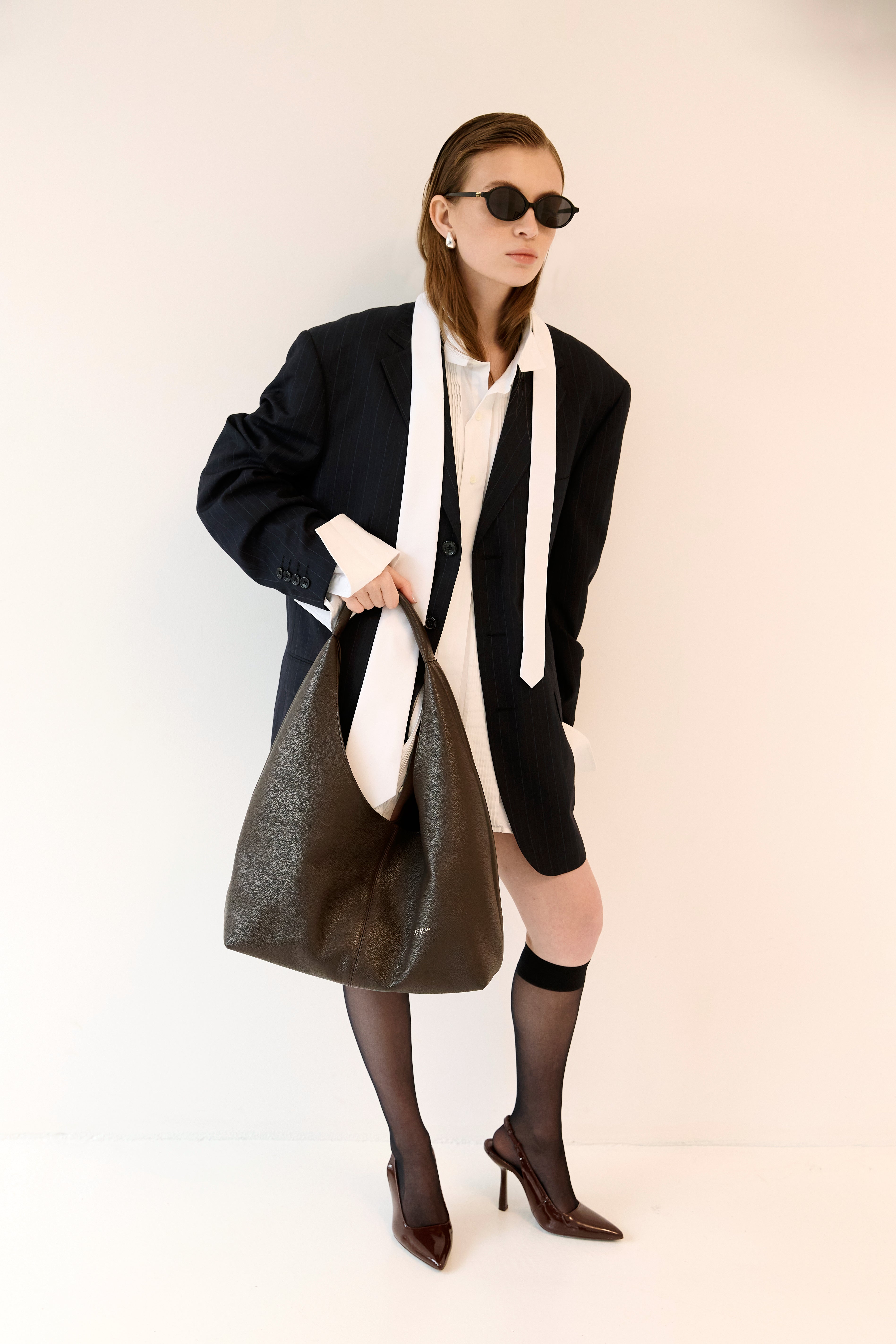 Hobo Dark Brown Grain