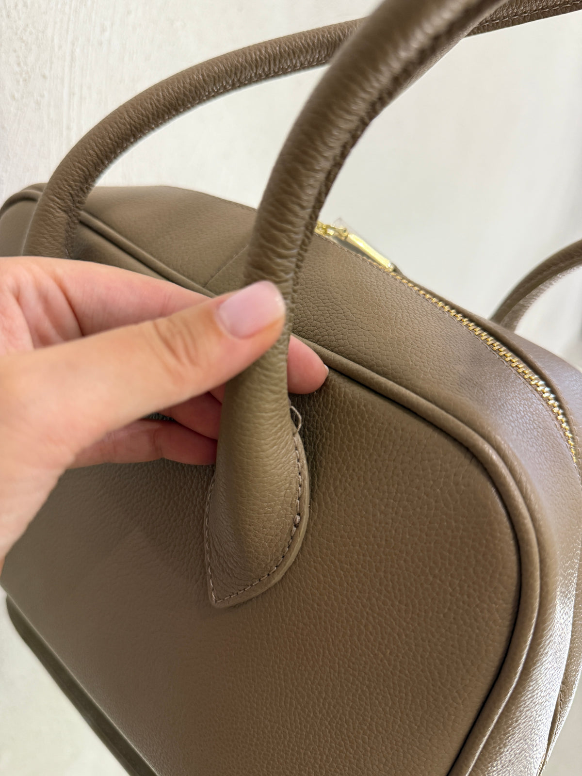 Mini Siera Taupe Sample Sale